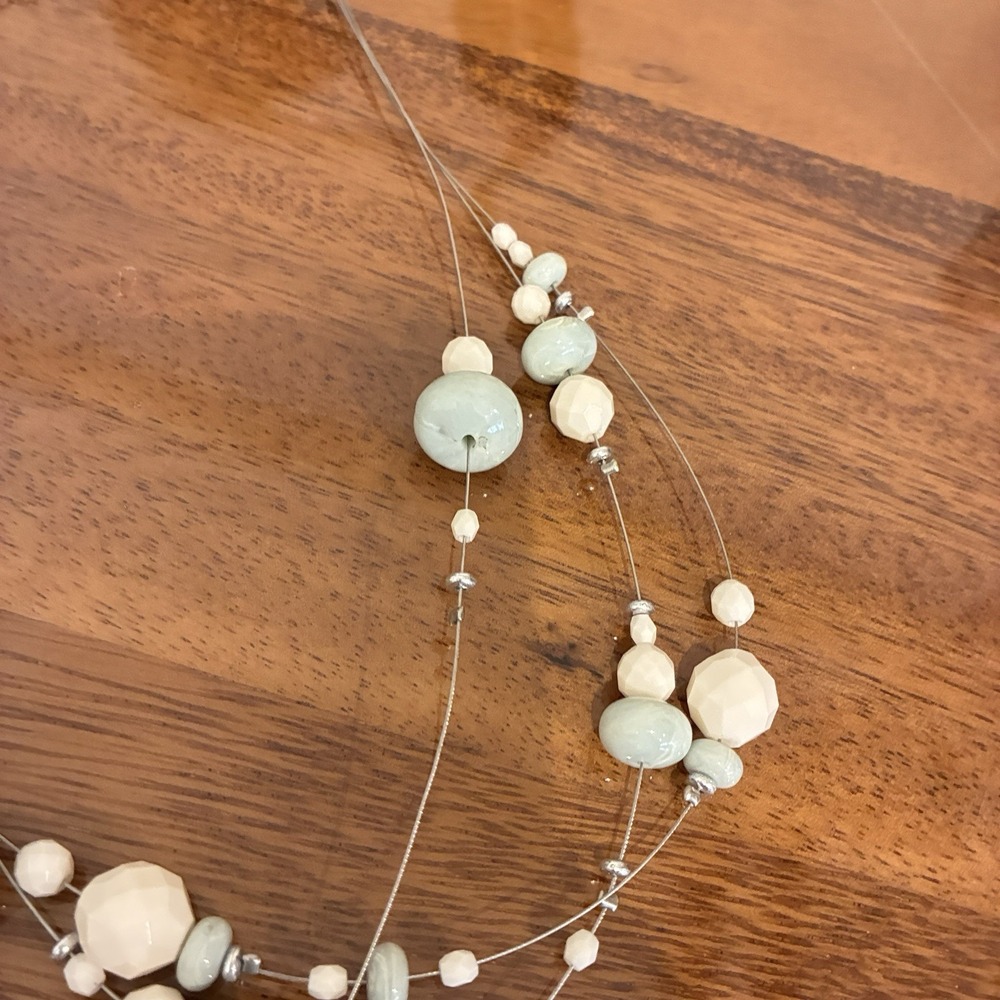 Beautiful Blue & White Multi Strand Beaded Necklace & Earring Set Coastal Boho - Picture 10 of 12